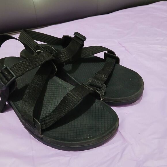 Chaco womens size 9 lowdown loop Strappy black sandals - Picture 5 of 6